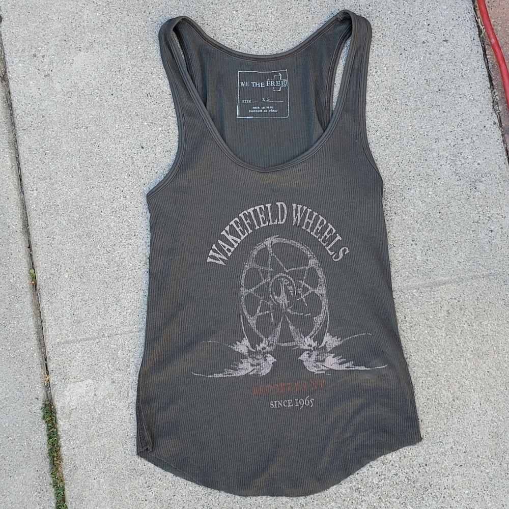 NWOT FREE PEOPLE GREEN GRAPHIC TANK XS WAKEFIELD WHEELS LIGHTWEIGHT Y2K VINTAGE